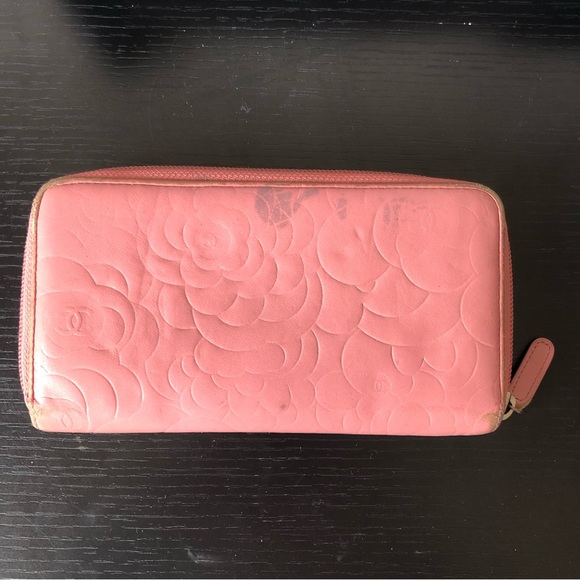 Chanel Camellia Zippy Zip Around Wallet - Picture 6 of 15